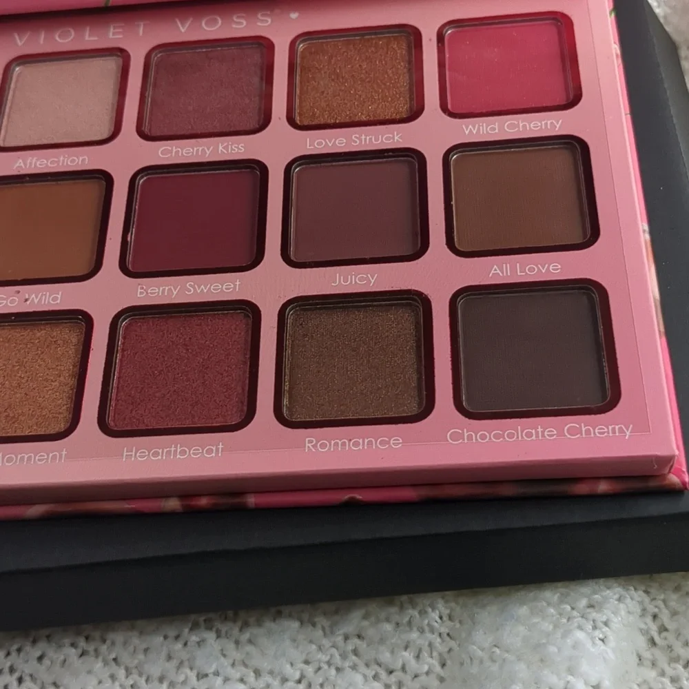 Violet Voss I Love You Cherry Much Palette, 23.4g/0.83oz